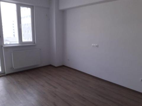 Inchiriez apartament