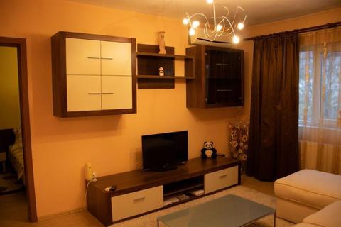 Proprietar inchiriez apartament mobilat cu trei camere in zona Nufarul