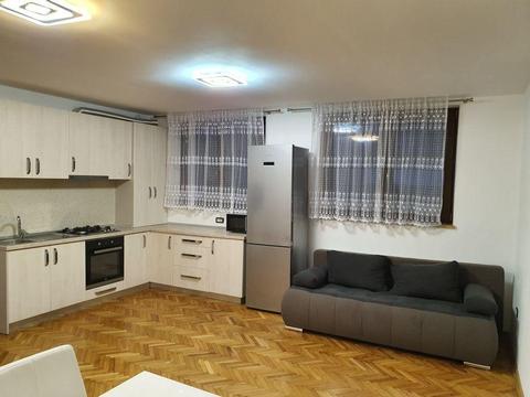 Apartament de închiriat central