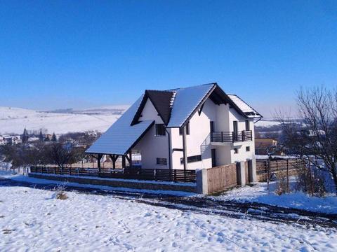 Vind casa in sat Valcele, Cluj Napoca