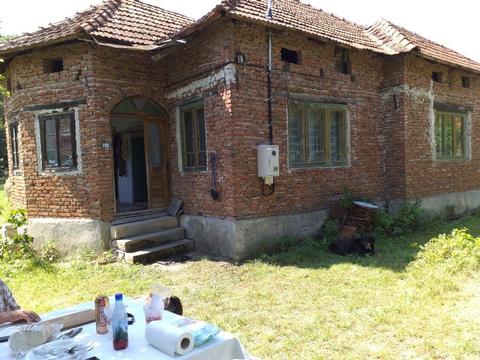 Vand casa cu gradina în centrul satului Poiana, Balsa, 15500 euro