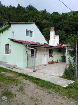 Proprietar vand casa in Tomesti 4 camere