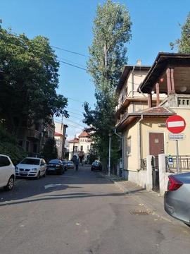 Apartament în vila zona Moșilor-Eminescu-Dacia
