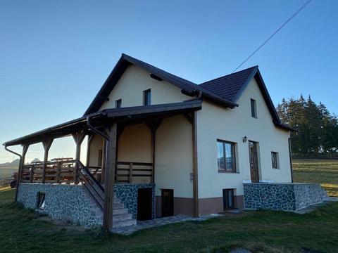 Inchiriez/ Cazare Cabana/ Casa MARISEL Cluj pentru REVELION