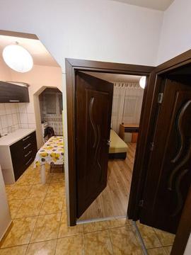 Vand garsoniera, zona Sf. Apostol Andrei