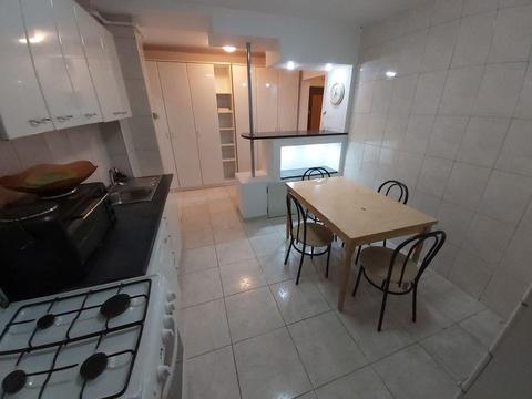 Proprietar închiriez apartament 2 camere decomandate Orizont