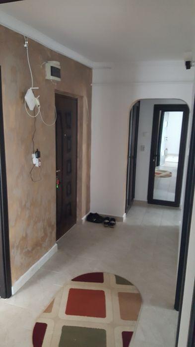 Inchiriez apartament 3 camere