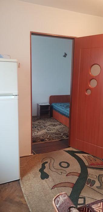 Închiriez apartament