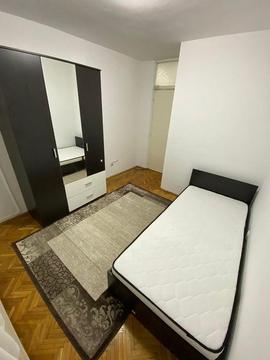 Chirie apartament cu 4 camere, 2bai,camara,debara,balcon.Zona diamant