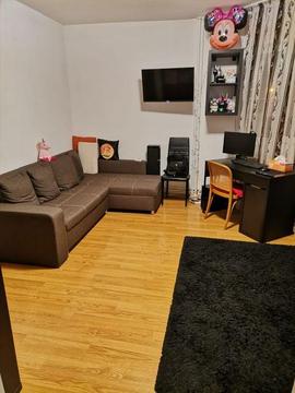 Proprietar vand apartament, 2 camere, et.1, zona Narcisa