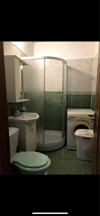 Inchiriez apartament