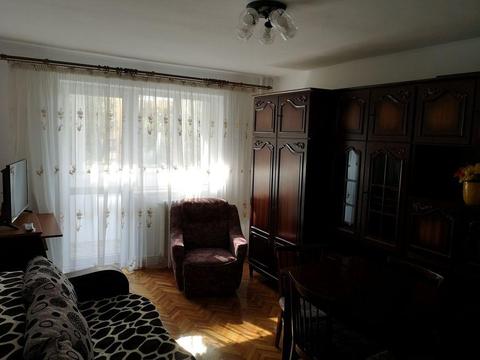 Dau în chirie apartament