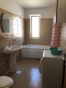 Inchiriez apartament cu 2 camere