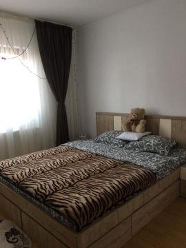 Închiriez apartament 3 camere