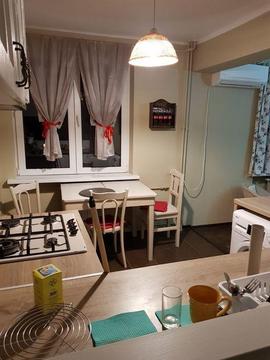 Inchiriez apartament zona centru (teatru) Craiova