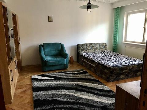 Inchiriez apartament cu 2 camere