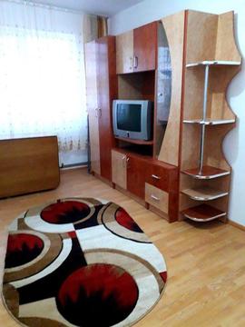 Închiriez apartament