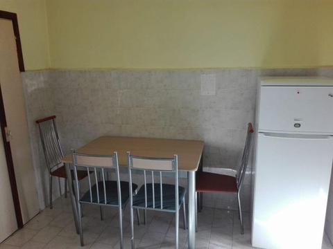 Închiriez apartament