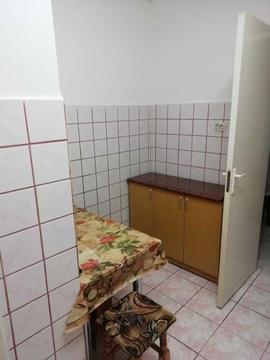 Închiriez apartament cu 3