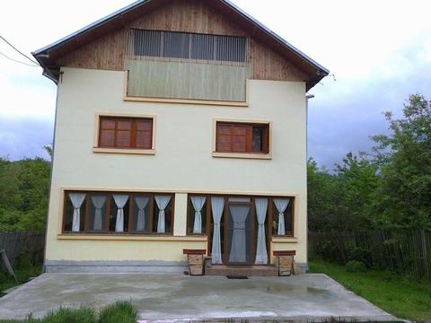 De vânzare vilă comuna Bogați, județul Arges