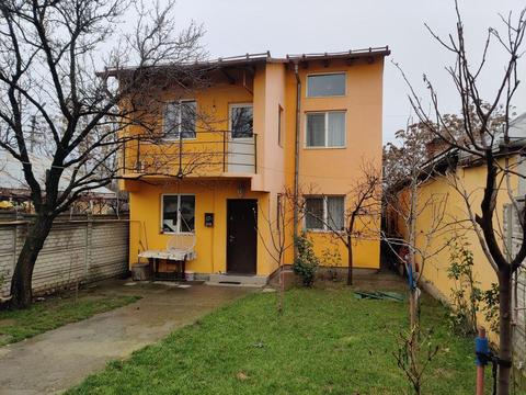 Casa cu etaj și teren 270m Brestei