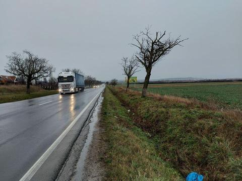 Vand teren intravilan linga aeroportul oradea