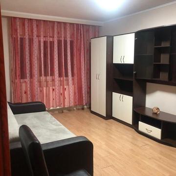 Vand apartament cu 3 camere zona Decebal