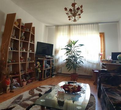Apartament 4 camere, decomandat, Bocșa Română