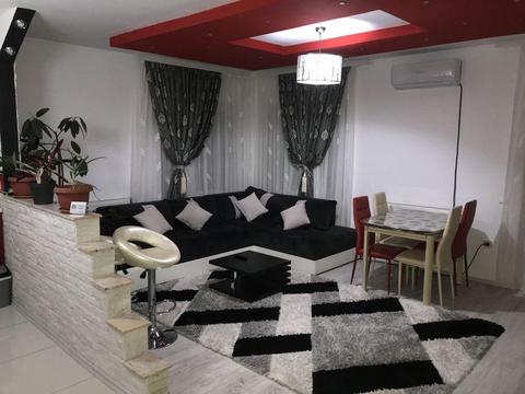 Vand apartament cu 3 camere