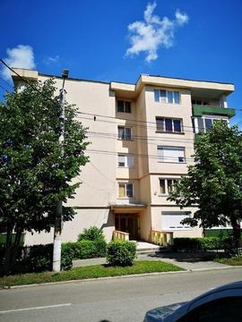Apartament cu 3 camere, zona Titu Maiorescu