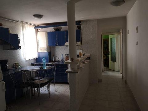 Apartament 3 camere Dâmbul Pietros