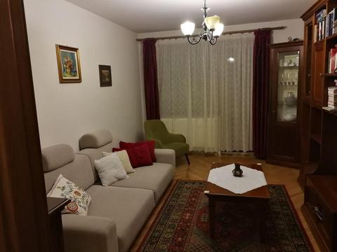 Vand apartament 3 camere