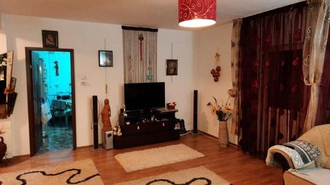 Apartament 3 camere decomandat, 2 băi, 94mp, bloc nou, et. intermediar