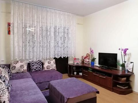 Apartament 3 camere zona Nord str Cameliei