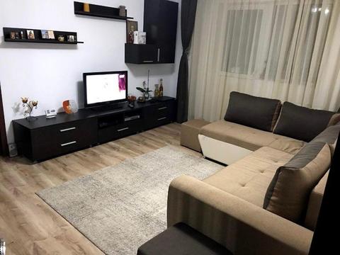 Proprietar vand apartament 2 camere zona Dambovita