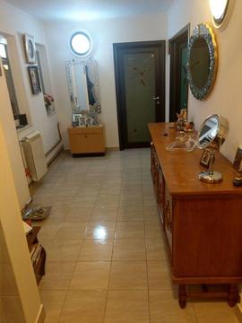 Vand Apartament 3 camere Nord