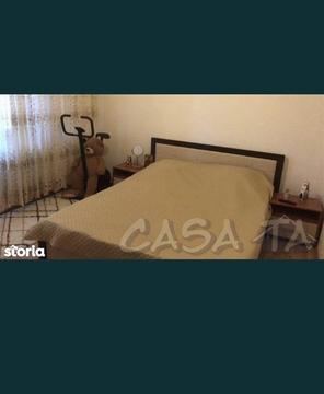 Apartament cu 3 camera, zona foarte buna!!