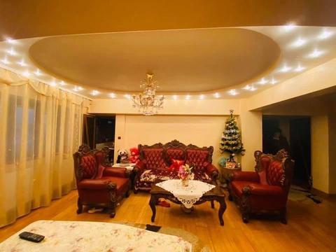 Vand apartament 4 camere