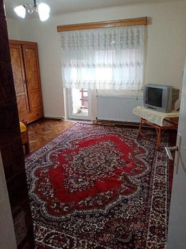 Inchiriez apartament in Savarsin,Arad