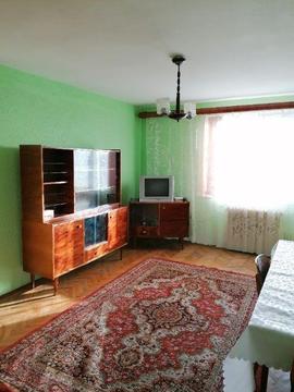 Inchiriez apartament 3 camere - Calea Bascovului ( zona Eremia )