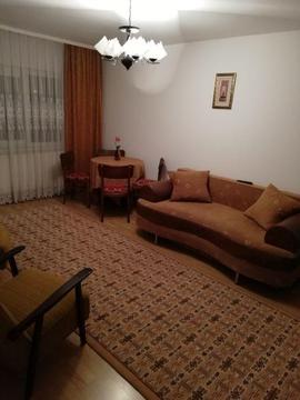 Inchiriez apartament 2 camere mobilat, etaj1