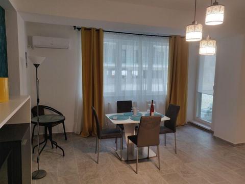 Inchiriez apartament 2 camere in regim hotelier