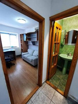 Închiriez apartament 3 camere, cu 2 locuri de parcare