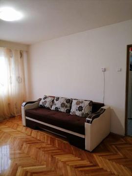 Inchiriez apartament