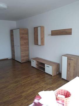 Inchiriez apartament 3 camere!