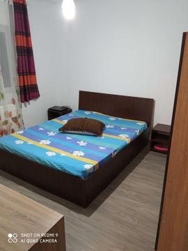 Inchiriez apartament