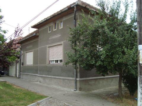 Casa de vanzare in comuna Cermei, judetul Arad