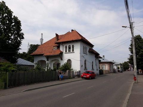 Casa vila conac de epoca stil neoromanesc/art nouveau Ramnicu Sarat