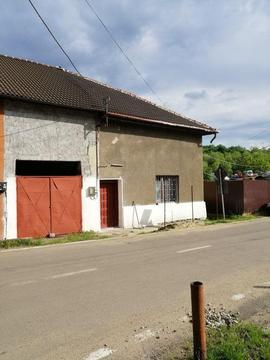 Casa cu 3 camere, spațiu comercial