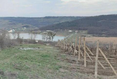 Teren Sorogari pe malul lacului Dorobant